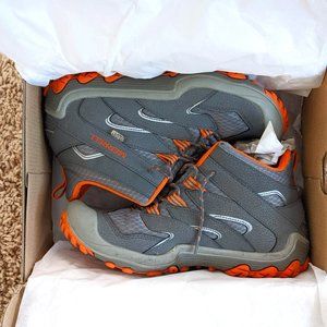 Merrell Unisex boy/girl Chameleon size 7 Mid waterproof Hiking Shoe Orange/Grey